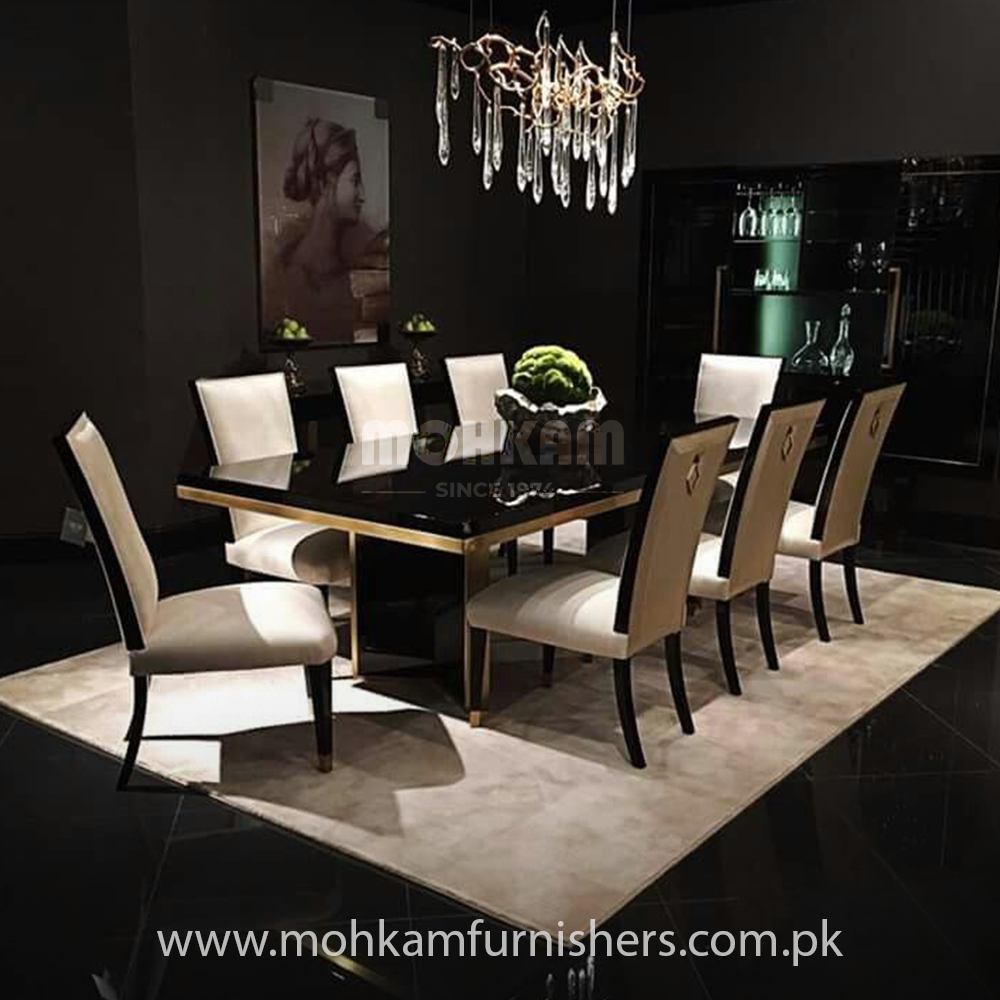 Elegant Classic Dining Table